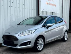 Silber Gebraucht 2016 Ford Fiesta Titanium Kleinwagen | 7.900 € (Fairer Preis)