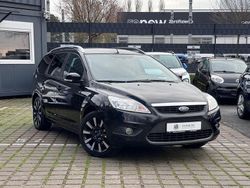 Schwarz Gebraucht 2010 Ford Focus Kombi | 3.970 € (Teuer)