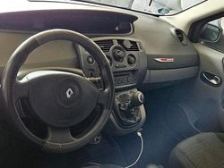 Grau Gebraucht 2006 Renault Scénic II Van / Kleinbus | 800 € (Guter Preis)