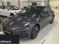 Silber Gebraucht 2021 Tesla Model 3 Standard Range Limousine | 26.000 € (Fairer Preis)