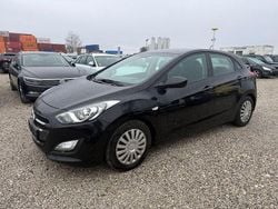 Schwarz Gebraucht 2015 Hyundai i30 Limousine | 4.999 € (Fairer Preis)
