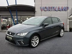 Magnetic tech (grau) Gebraucht 2021 Seat Ibiza FR Limousine | 16.480 €