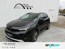 Lackierung schwarz perla nera/metallic klarlack Gebraucht 2023 Opel Grandland X Elegance SUV | 24.340 € (Guter Preis)