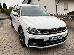 Weiß Gebraucht 2018 VW Tiguan Comfortline SUV | 23.900 € (Etwas zu teuer)