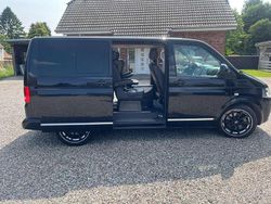 Schwarz Gebraucht 2015 VW T5 Highline Van | 31.500 € (Etwas zu teuer)