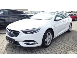 Weiß Gebraucht 2019 Opel Insignia Edition Kombi | 9.980 € (Guter Preis)