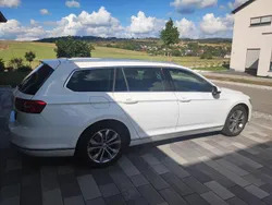 Weiß Gebraucht 2015 VW Passat Highline Kombi | 14.449 € (Fairer Preis)