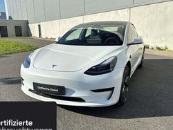 Weiß Gebraucht 2021 Tesla Model 3 RWD Limousine | 24.900 € (Fairer Preis)