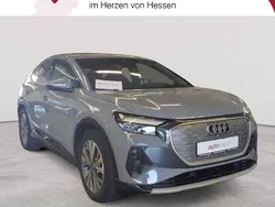 Kieselgrau Gebraucht 2022 Audi Q4 Sportback e-tron Ambiente SUV | 31.090 € (Superpreis)