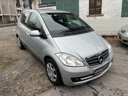 Silber Gebraucht 2010 Mercedes A180 Limousine | 3.950 € (Fairer Preis)