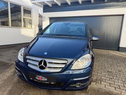 Blau Gebraucht 2009 Mercedes B180 Van / Kleinbus | 5.499 € (Fairer Preis)