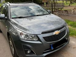 Silber Gebraucht 2012 Chevrolet Cruze Kombi | 6.000 €
