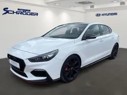 Weiss Gebraucht 2019 Hyundai i30 Comfort Limousine | 24.900 € (Fairer Preis)