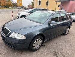 Grau Gebraucht 2008 Skoda Octavia Ambiente Kombi | 1.650 € (Guter Preis)