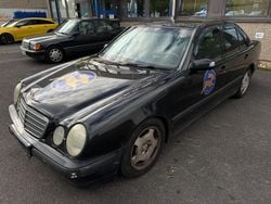 Schwarz Gebraucht 2000 Mercedes E200 Classic Limousine | 1.290 € (Superpreis)