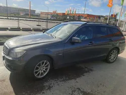 Grau Gebraucht 2010 Mercedes 220 | 3.900 €