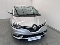Grau Gebraucht 2018 Renault Scénic IV Bose Edition Van / Kleinbus | 16.490 € (Fairer Preis)