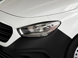 Arktikweiß Gebraucht 2024 Mercedes eCitan Van / Kleinbus | 19.992 €