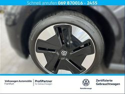 Deep black perleffekt Gebraucht 2023 VW ID. Buzz Pro Van | 49.750 € (Etwas zu teuer)