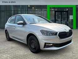 Brilliantsilber metallic Neu 2025 Skoda Fabia Essence Limousine | 18.990 € (Guter Preis)