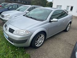 Grau Gebraucht 2005 Renault Mégane Cabriolet Dynamique Cabrio | 5.950 €