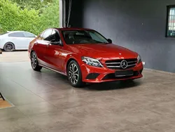 Rot Gebraucht 2020 Mercedes C300 Avantgarde Limousine | 23.999 €
