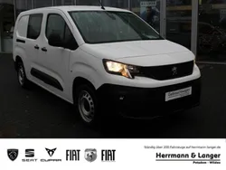 Weiss Gebraucht 2021 Peugeot Partner Van / Kleinbus | 21.950 €