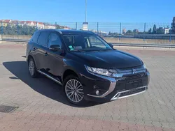 Schwarz Gebraucht 2020 Mitsubishi Outlander P-HEV Spirit SUV | 22.500 € (Guter Preis)