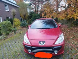Rot Gebraucht 2006 Peugeot 307 CC Cabrio | 2.650 €