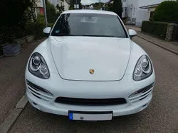 Weiß Gebraucht 2013 Porsche Cayenne SUV | 34.900 € (Etwas zu teuer)