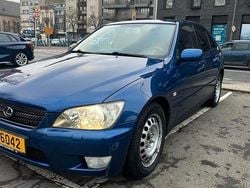 Blau Gebraucht 2002 Lexus IS200 Limousine | 2.900 €