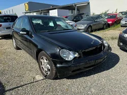 Obsidianschwarz metalliclack Gebraucht 2004 Mercedes C220 Limousine | 1.150 €