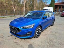 Dynamicblau metallic Gebraucht 2024 Ford Focus Titanium Kombi | 25.990 € (Guter Preis)