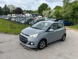 Grau Gebraucht 2015 Hyundai i10 Edition Kleinwagen | 4.199 € (Guter Preis)