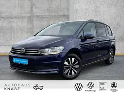 Außenfarbe: Gebraucht 2024 VW Touran Comfortline Van / Kleinbus | 34.420 € (Fairer Preis)