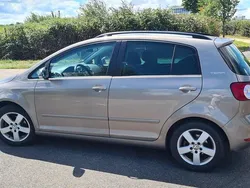 Braun Gebraucht 2010 VW Golf Plus Cross Team Van / Kleinbus | 8.200 € (Etwas zu teuer)
