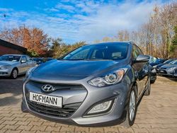 Grau Gebraucht 2014 Hyundai i30 Edition Kombi | 5.700 € (Fairer Preis)