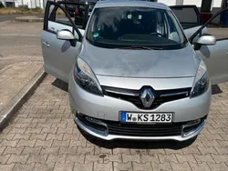 Silber Gebraucht 2013 Renault Grand Scénic III Dynamique Van / Kleinbus | 7.500 € (Fairer Preis)