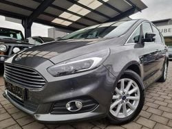 Grau Gebraucht 2017 Ford S-MAX Titanium Van / Kleinbus | 18.800 € (Fairer Preis)
