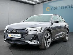 Grau Gebraucht 2021 Audi e-tron S-Line SUV | 24.799 € (Superpreis)