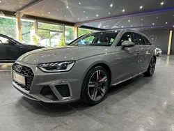 Grau Gebraucht 2022 Audi A4 S-Line Limousine | 27.890 € (Fairer Preis)