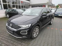 Deep black (metallic) Gebraucht 2019 VW T-Roc Sportline SUV | 21.988 € (Guter Preis)