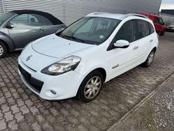 Weiß Gebraucht 2009 Renault Clio GrandTour Dynamique Kombi | 2.500 € (Guter Preis)