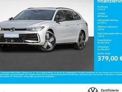 Silber Gebraucht 2024 VW Passat R-line Kombi | 45.866 €