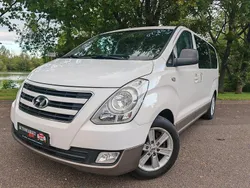Silber Gebraucht 2015 Hyundai H-1 Comfort Van / Kleinbus | 14.199 € (Guter Preis)