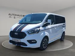 Weiß Gebraucht 2021 Ford Tourneo Custom Sport Van / Kleinbus | 42.950 € (Teuer)