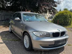 Grau Gebraucht 2009 BMW 116 Kleinwagen | 3.500 €