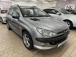 Grau Gebraucht 2003 Peugeot 206 Kombi | 3.490 € (Teuer)