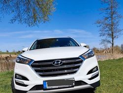 Weiß Gebraucht 2017 Hyundai Tucson SUV | 16.100 € (Fairer Preis)