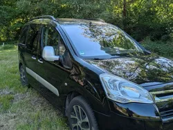 Schwarz Gebraucht 2011 Citroën Berlingo SELECTION Van / Kleinbus | 6.000 € (Guter Preis)